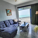 Glory Beach Resort 7+2 Pax Seaview Suite
